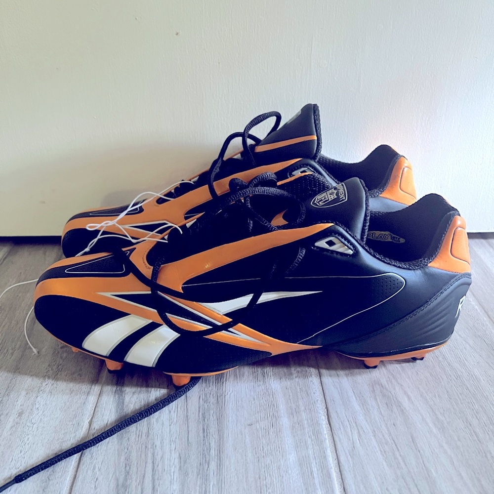 Mens size 12.5 Reebok football cleats